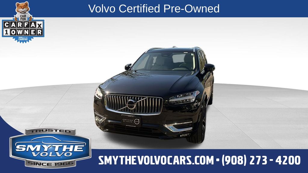 2023 Volvo XC90 B5 Plus 4WD's photo