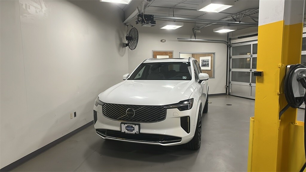 New 2026 Volvo XC90 B6 Plus 7-Seater SUV