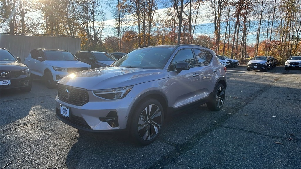 2026 Volvo XC40 Plus's photo