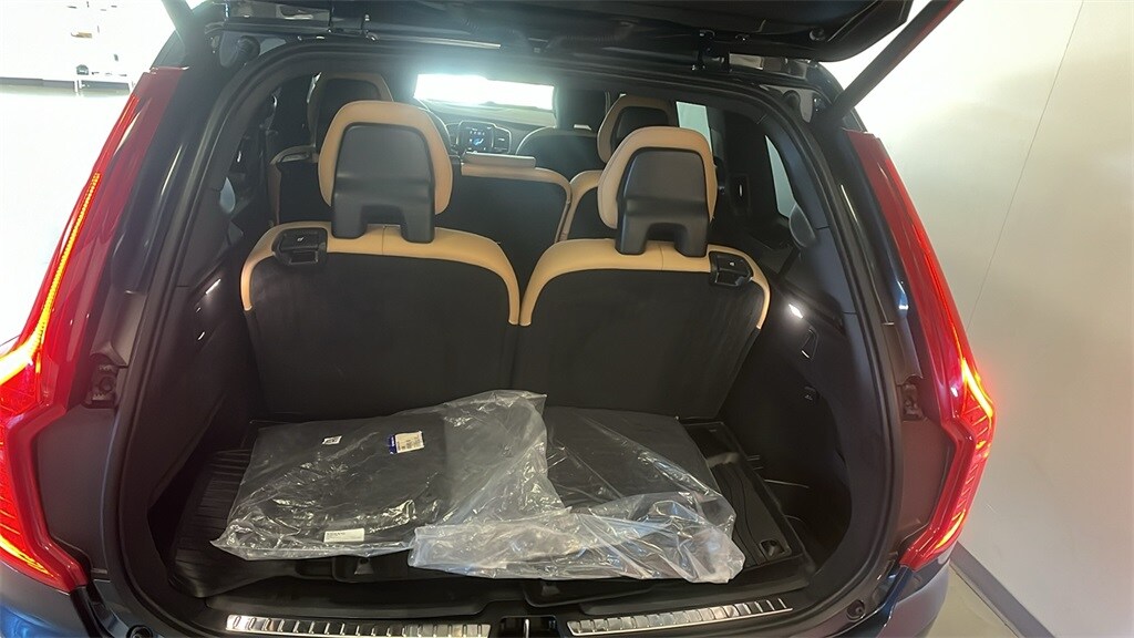 2022 Volvo XC90 T6 Inscription photo 4