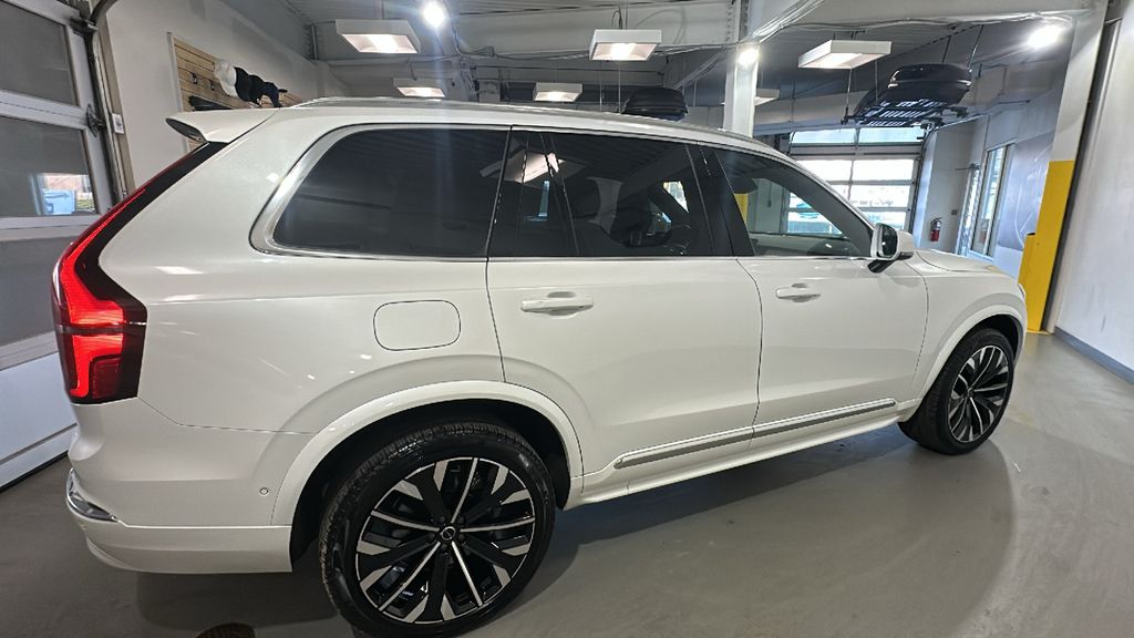 2026 Volvo XC90 Plus - Photo 6