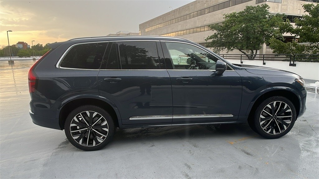 2026 Volvo XC90 Plus photo 4