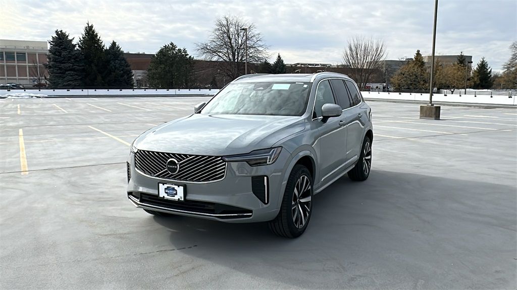 2026 Volvo XC90 B5 Core Bright 4WD's photo