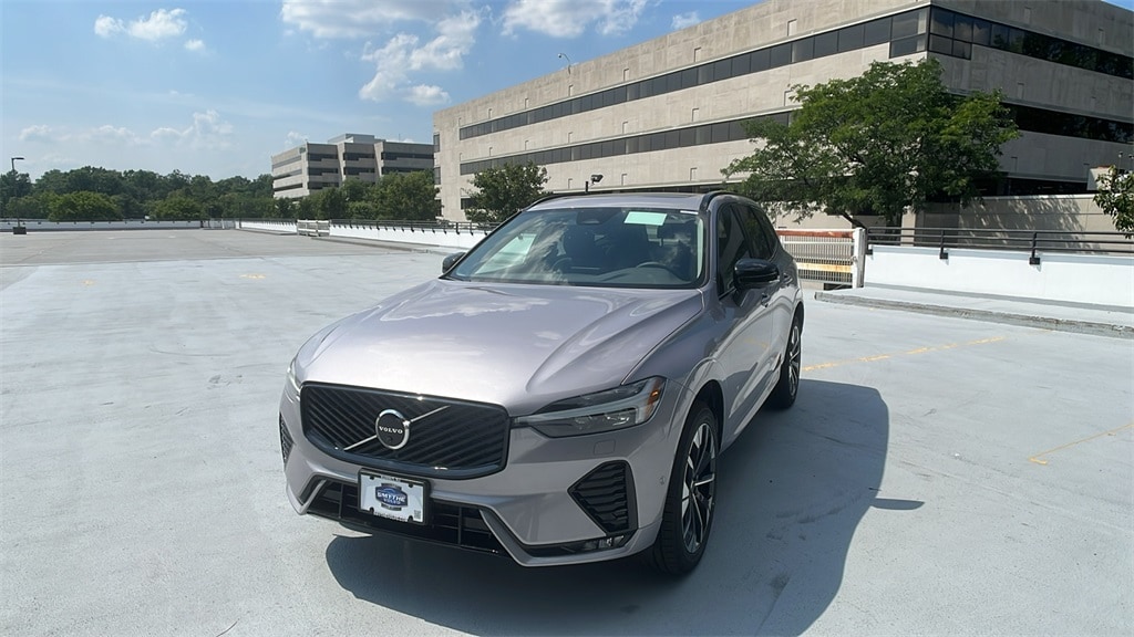 New 2026 Volvo XC60 B5 Plus SUV