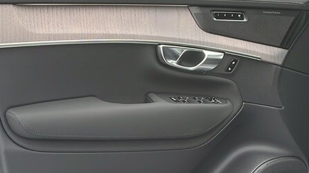 2026 Volvo XC90 Ultra - Photo 14