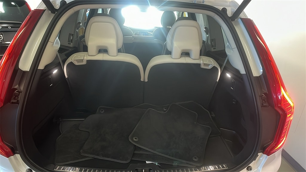 Certified 2024 Volvo XC90 Recharge Plug-In Hybrid Ultimate SUV