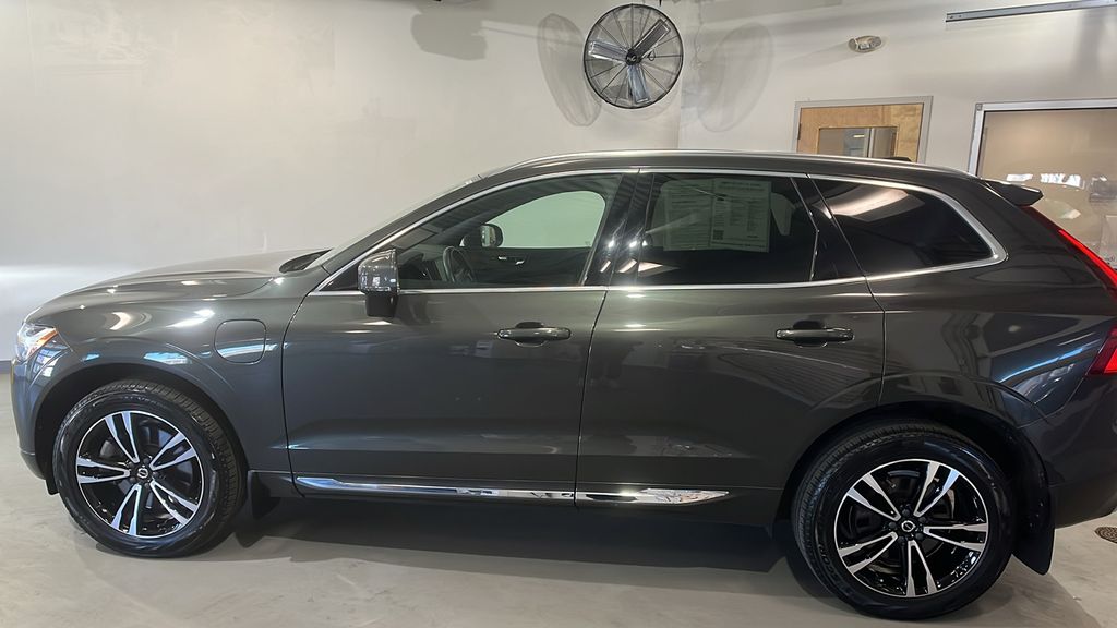 Used 2021 Volvo XC60 Inscirption Expression with VIN YV4BR0DK3M1689183 for sale in Summit, NJ