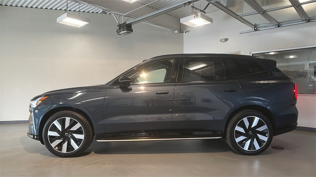 Certified 2025 Volvo EX90 Ultra with VIN 7JDEV3KL7SG011630 for sale in Summit, NJ