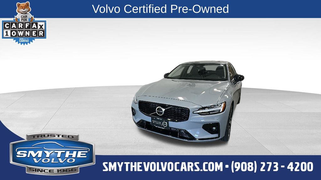 2024 Volvo S60 B5 Plus Dark Theme AWD's photo