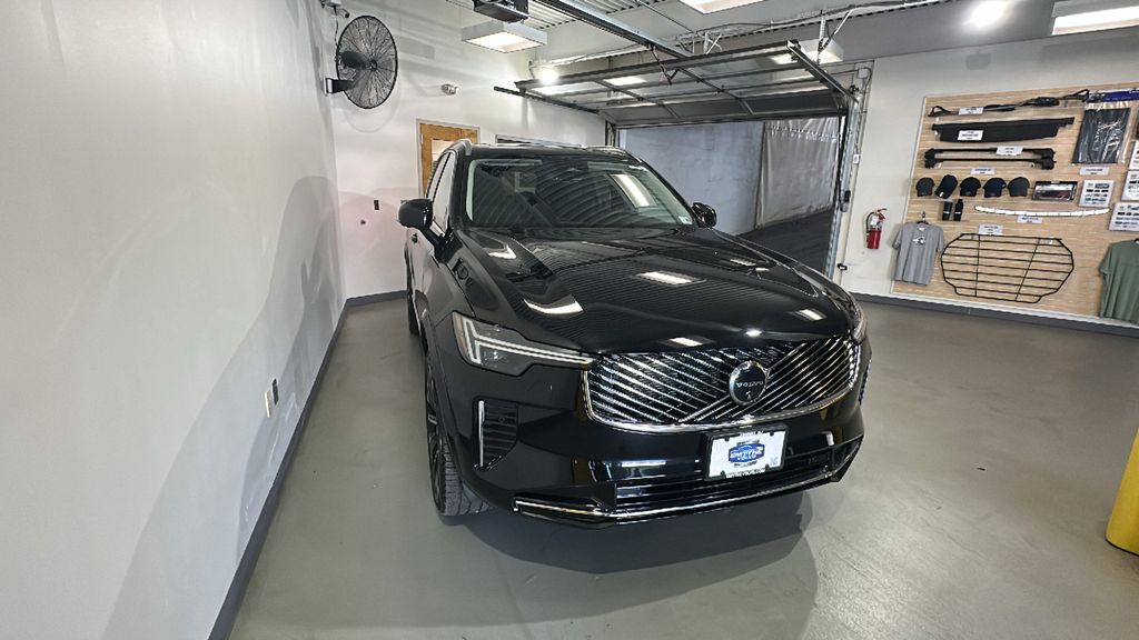 2026 Volvo XC90 Plus - Photo 8