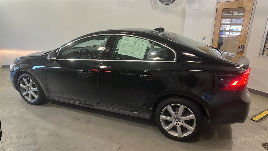 Used 2016 Volvo S60 T5 Premier with VIN YV1612TK0G2409091 for sale in Summit, NJ