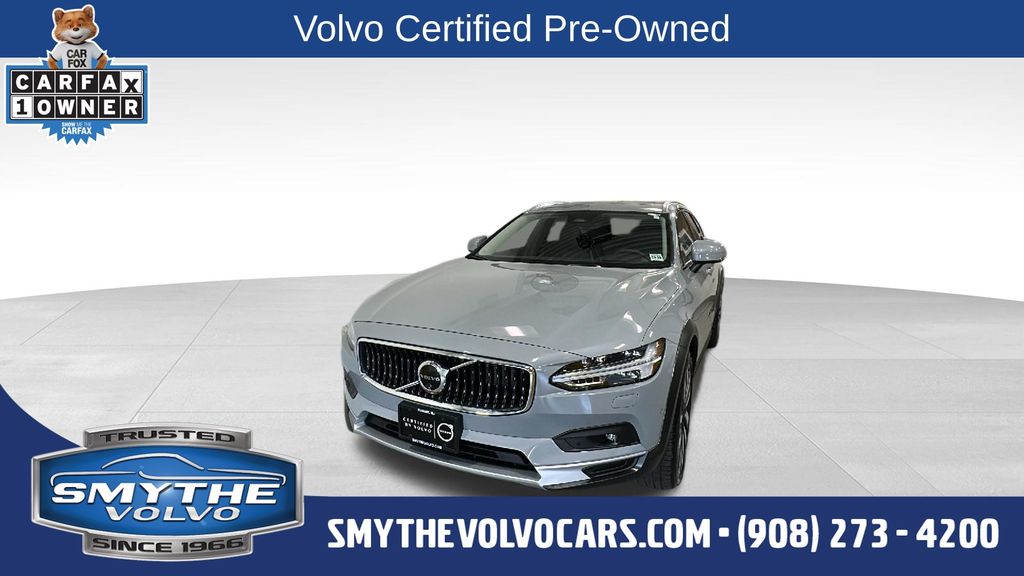 2025 Volvo V90 Cross Country B6 Ultra AWD's photo