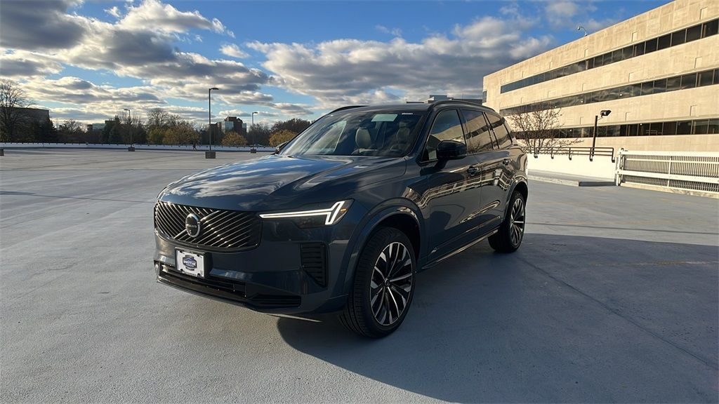 2026 Volvo XC90 B6 Ultra Dark 7-Seater 4WD's photo