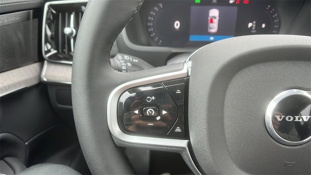 2026 Volvo XC90 Ultra - Photo 16