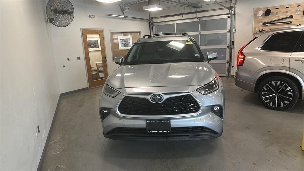 2021 Toyota Highlander XLE's photo