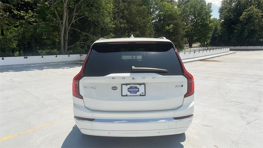 2026 Volvo XC90 Plus photo 4