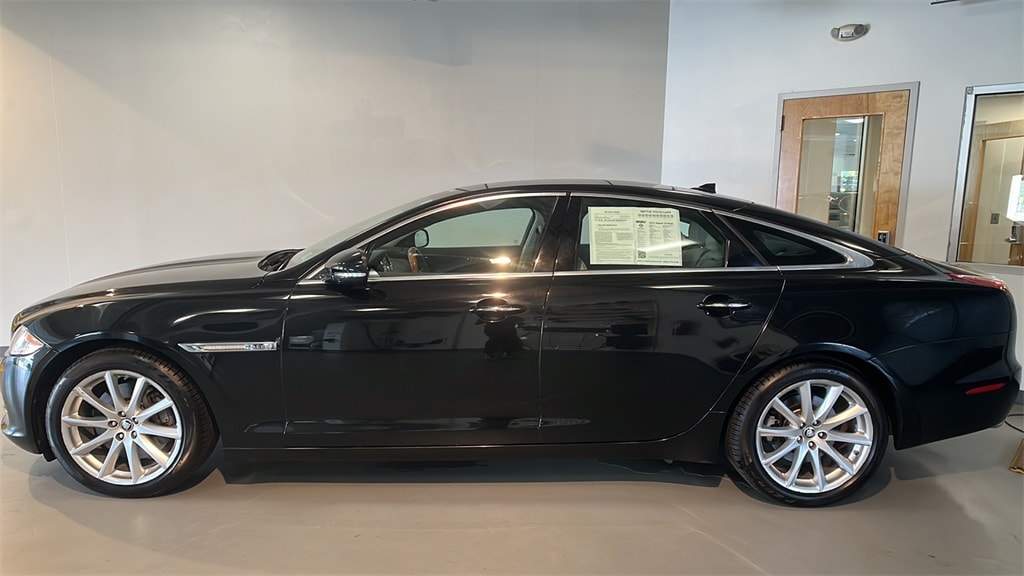 Used 2013 Jaguar XJ Base with VIN SAJWJ1CD1D8V48898 for sale in Summit, NJ