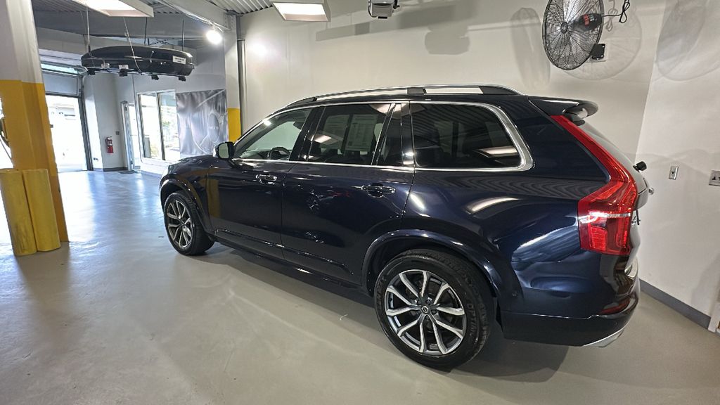 Used 2017 Volvo XC90 Momentum with VIN YV4A22PKXH1186747 for sale in Summit, NJ