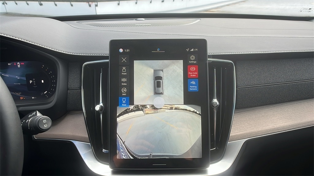 2026 Volvo XC90 Plus - Photo 19