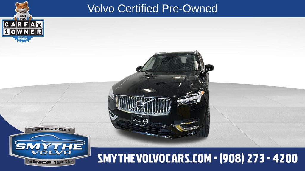 2023 Volvo XC90 B5 Plus 4WD's photo