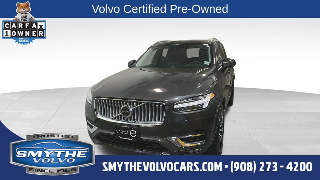2025 Volvo XC90 B5 Plus Bright 4WD's photo