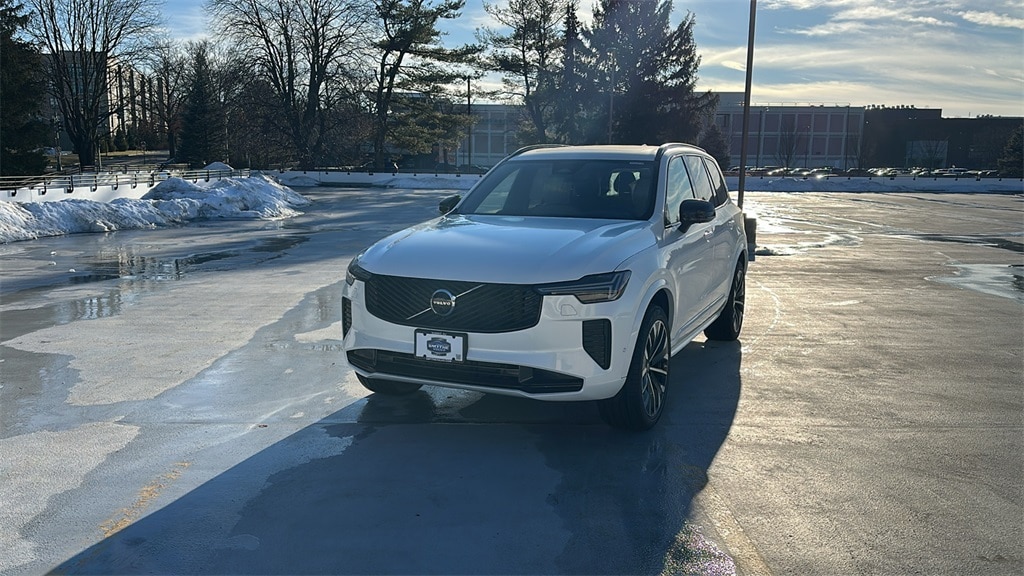 2026 Volvo XC90 B6 Ultra Dark 7-Seater 4WD's photo