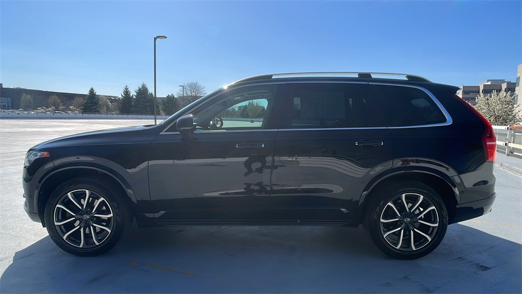 Used 2018 Volvo XC90 Momentum with VIN YV4102PK9J1348167 for sale in Summit, NJ