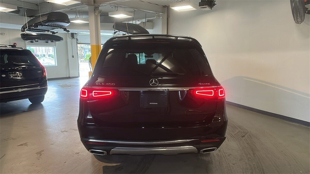 2022 Mercedes Benz GLS 450 4MATIC photo 4