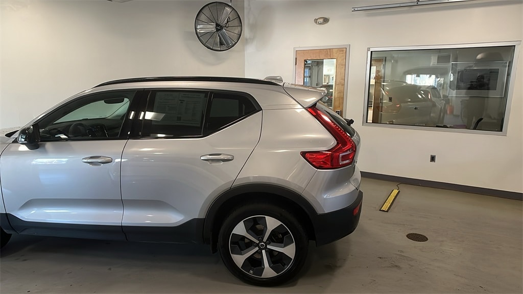 Certified 2023 Volvo XC40 B5 Plus Dark Theme SUV