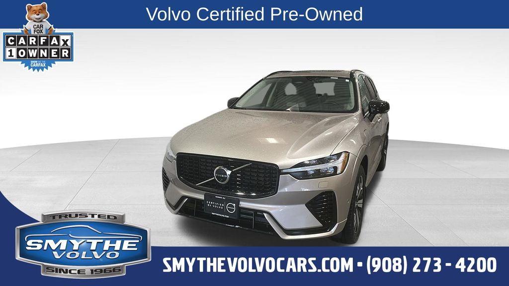 2025 Volvo XC60 T8 Plus Dark AWD's photo