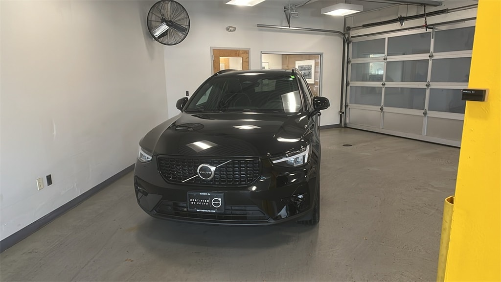 2023 Volvo XC40 Plus