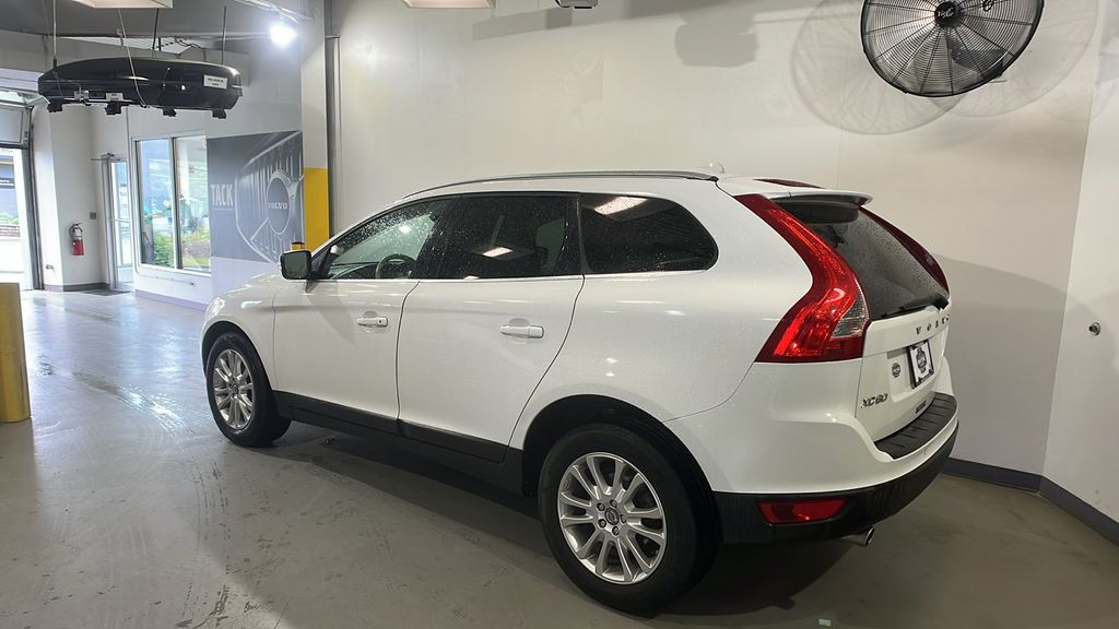 Used 2010 Volvo XC60 T6 with VIN YV4992DZ1A2085614 for sale in Summit, NJ