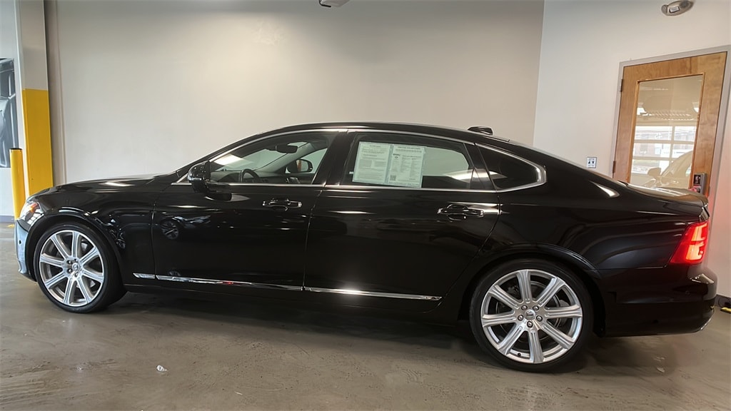 Used 2018 Volvo S90 Inscription with VIN LVY992ML8JP015943 for sale in Summit, NJ
