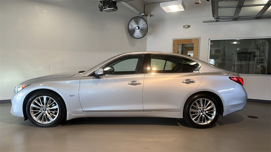 2019 Infiniti Q50 3.0t LUXE photo 2