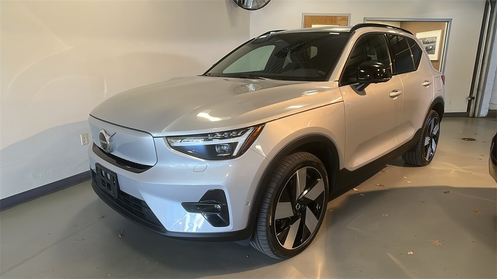 Certified 2023 Volvo XC40 Recharge Pure Electric Ultimate SUV