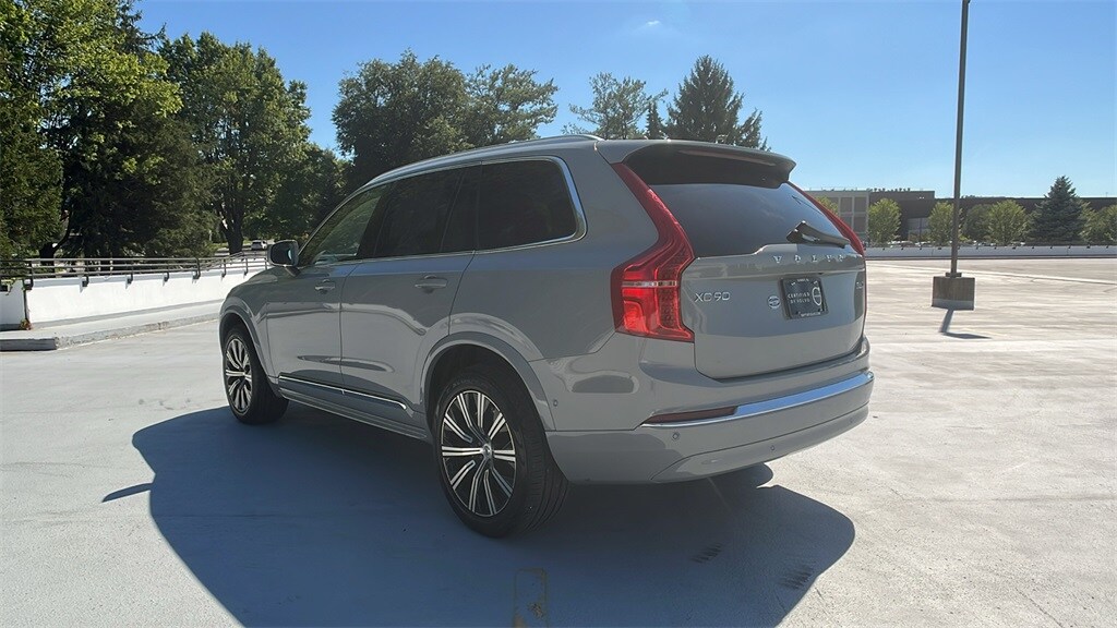 2025 Volvo XC90 Plus photo 2