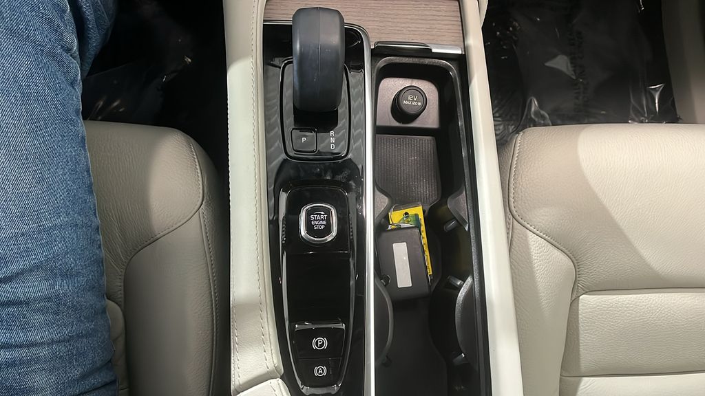 2024 Volvo XC90 Plus - Photo 21