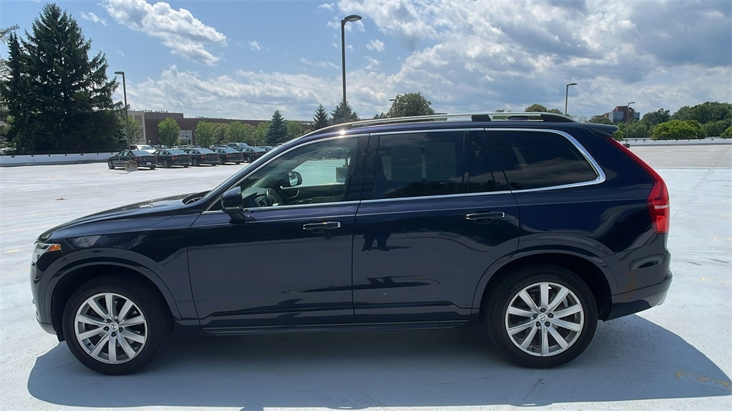 Used 2016 Volvo XC90 Momentum with VIN YV4A22PK2G1078007 for sale in Summit, NJ