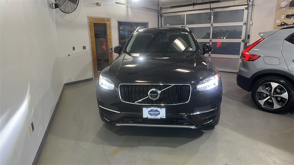 2016 Volvo XC90 Momentum's photo