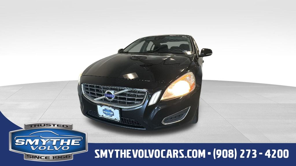 2012 Volvo S60 T5 FWD Auto's photo