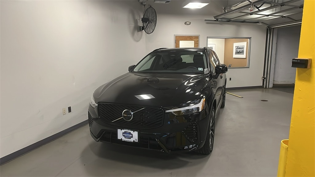 New 2026 Volvo XC60 B5 Plus SUV