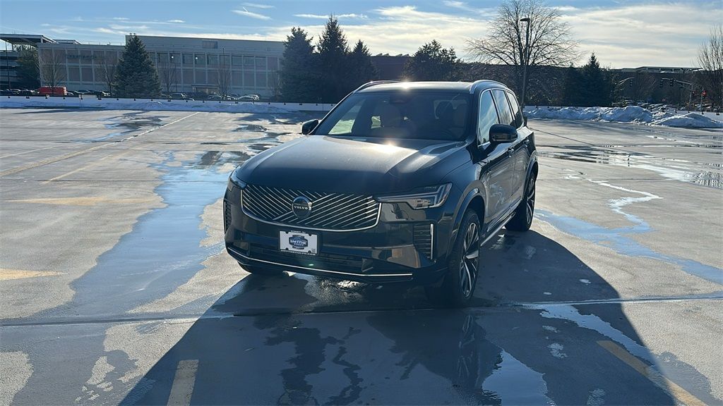 2026 Volvo XC90 B5 Core Bright 4WD's photo