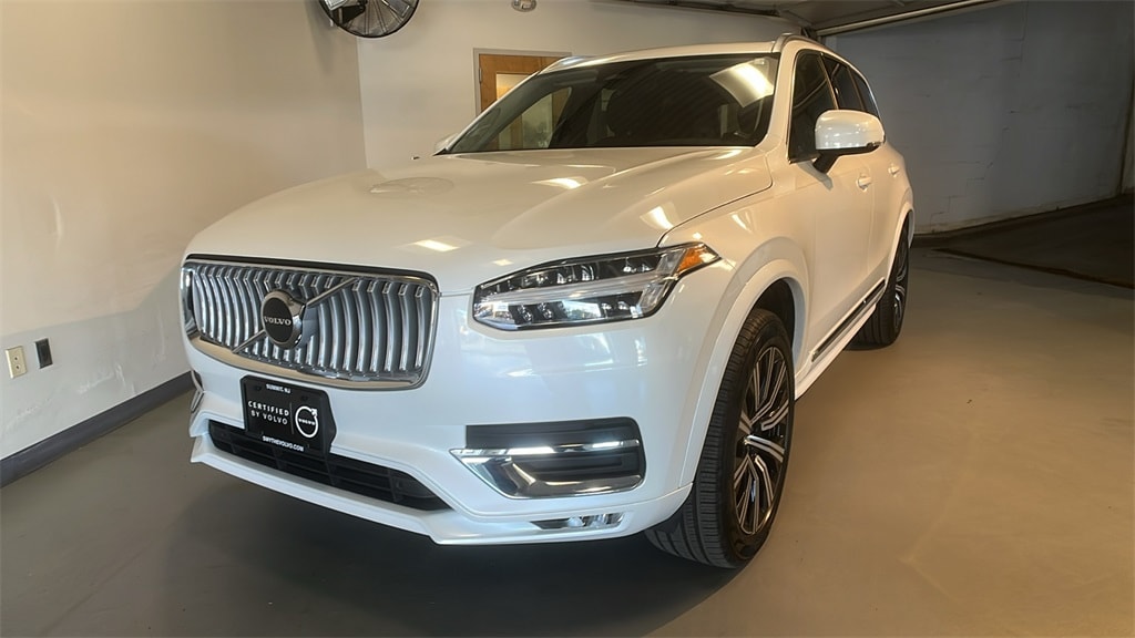 Certified 2025 Volvo XC90 B5 Core SUV