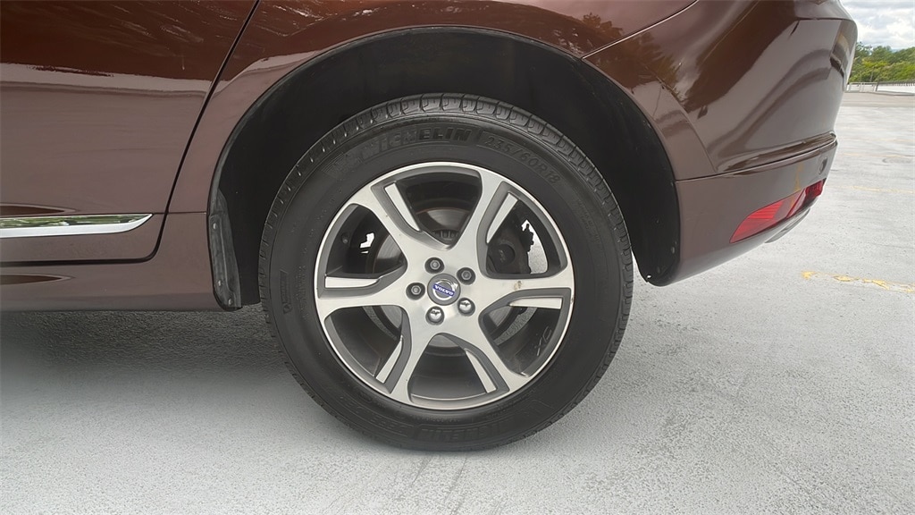Used 2015 Volvo XC60 T6 with VIN YV4902RK5F2748891 for sale in Summit, NJ
