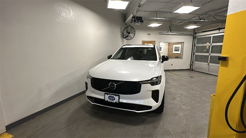 New 2026 Volvo XC90 B6 Ultra Dark Theme 6-Seater SUV