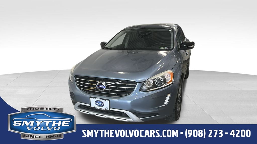 2017 Volvo XC60 T6 AWD Dynamic's photo