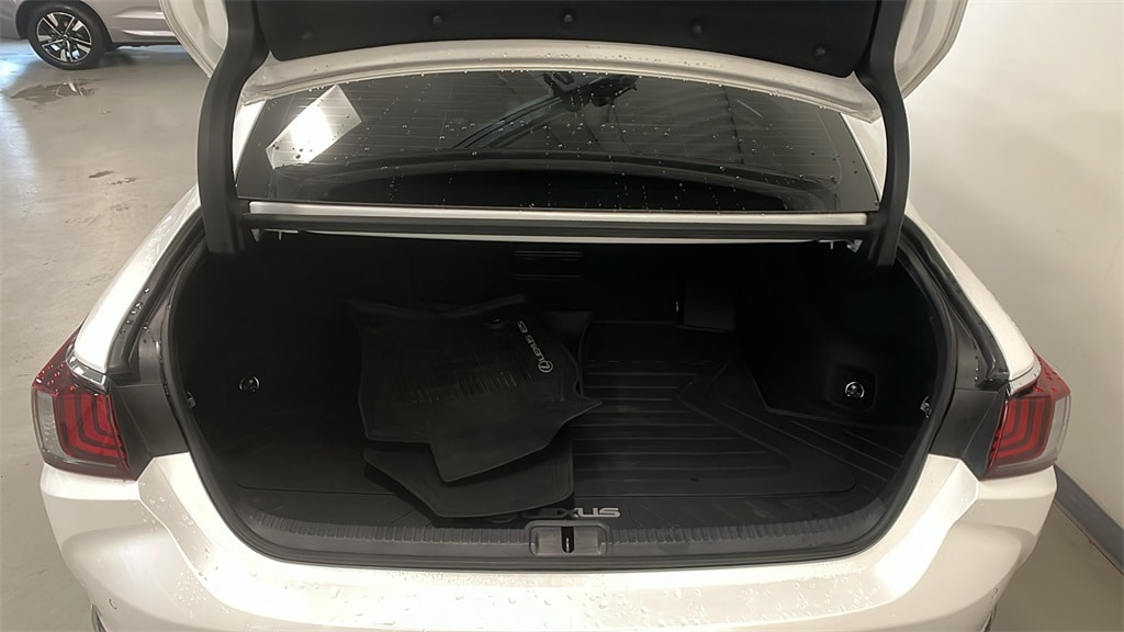 Used 2023 Lexus ES 250 Sedan