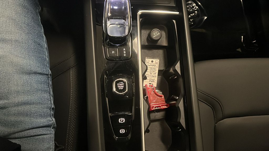 2026 Volvo XC60 Plus - Photo 20