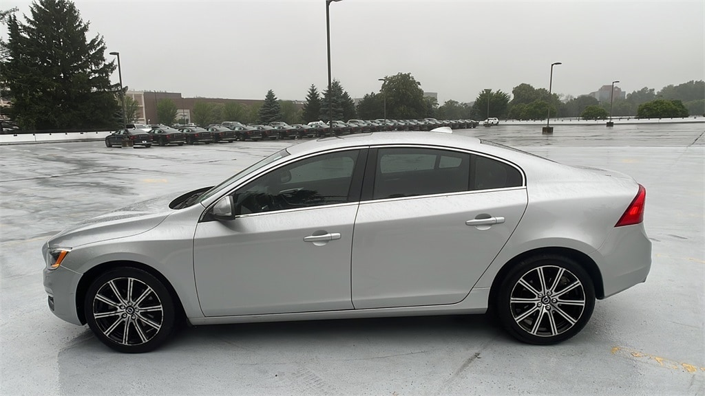 Used 2017 Volvo S60 T5 Inscription Platinum with VIN LYV402TMXHB153169 for sale in Summit, NJ