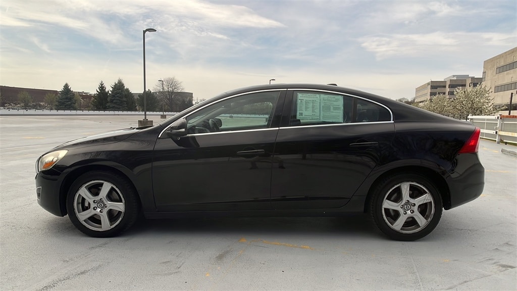 Used 2012 Volvo S60 T6 with VIN YV1902FHXC2045398 for sale in Summit, NJ